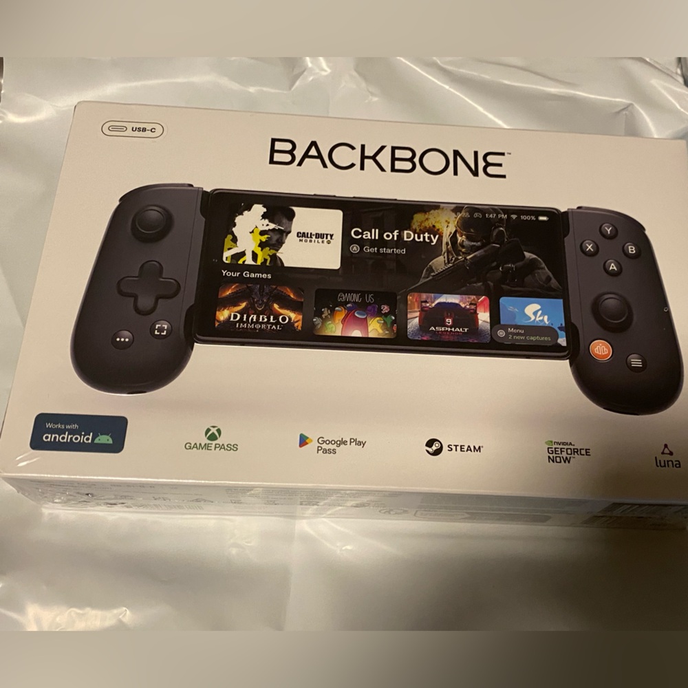 New Backbone Mobile Gaming Controller